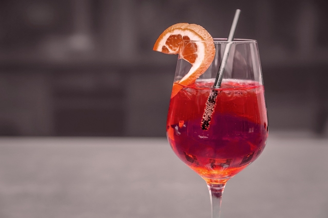 LO STOP DEL CODACONS ALLA MOVIDA: "NO AGLI APERITIVI ALL'APERTO NEL WEEKEND"