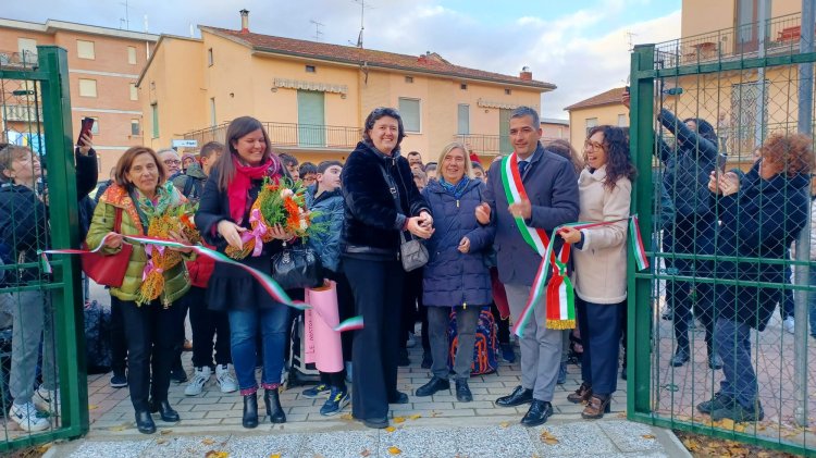 taglio nastro scuola staggia