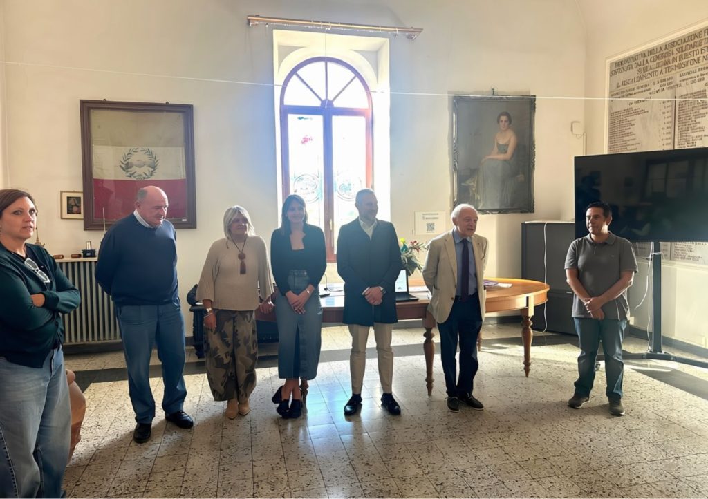 DALL'AI ALLA VIDEOCHIAMATA: A SIENA GLI ANZIANI DELLE RSA SCOPRONO IL DIGITALE