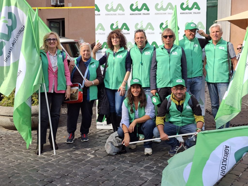 CIA SIENA PROTESTA A MONTECITORIO: "SENZA UNA PAC FORTE L’AGRICOLTURA RISCHIA"