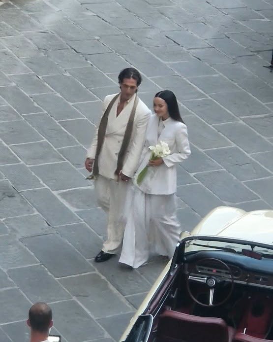 DAMIANO DAVID E DOVE CAMERON SPOSI A MONTALCINO