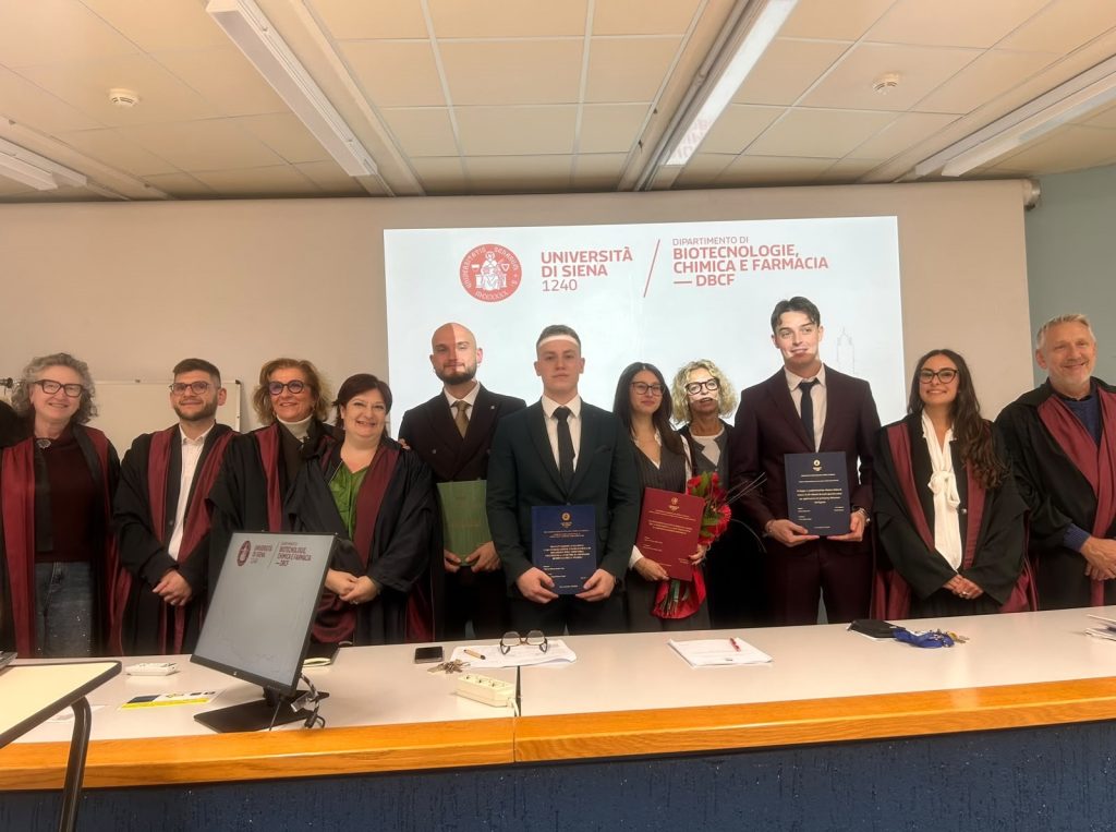 UNIVERSITÀ DI SIENA, PRIME QUATTRO LAUREE MAGISTRALI IN CHIMICA PER L’AGROALIMENTARE